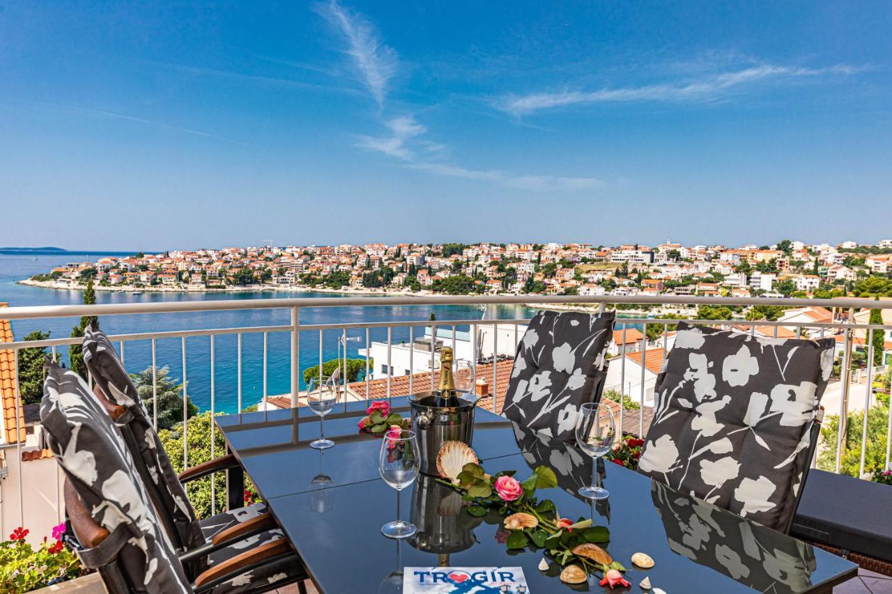 Apartments Villa Nea Leona Trogir Zewnętrze zdjęcie