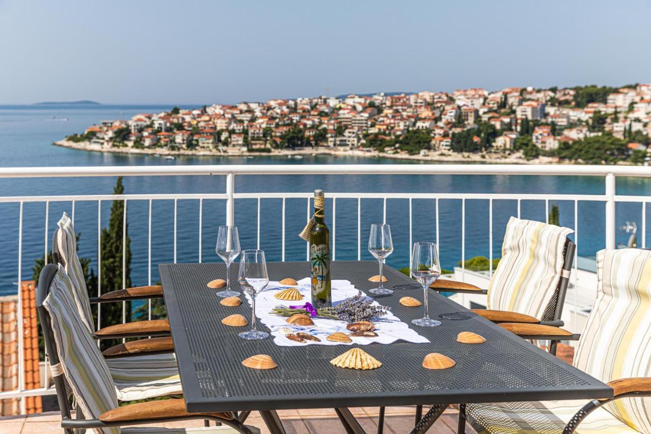 Apartments Villa Nea Leona Trogir Zewnętrze zdjęcie