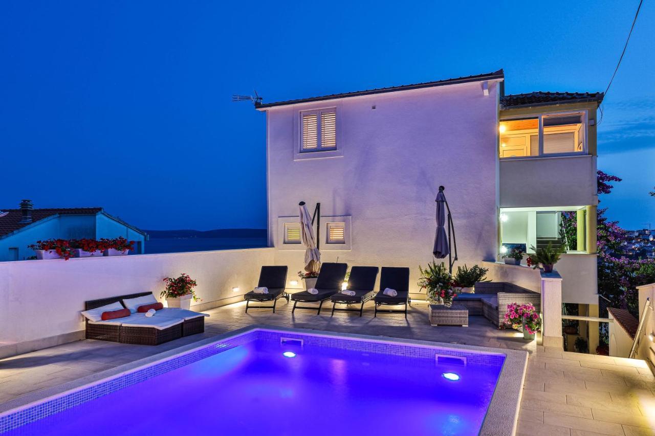 Apartments Villa Nea Leona Trogir Zewnętrze zdjęcie