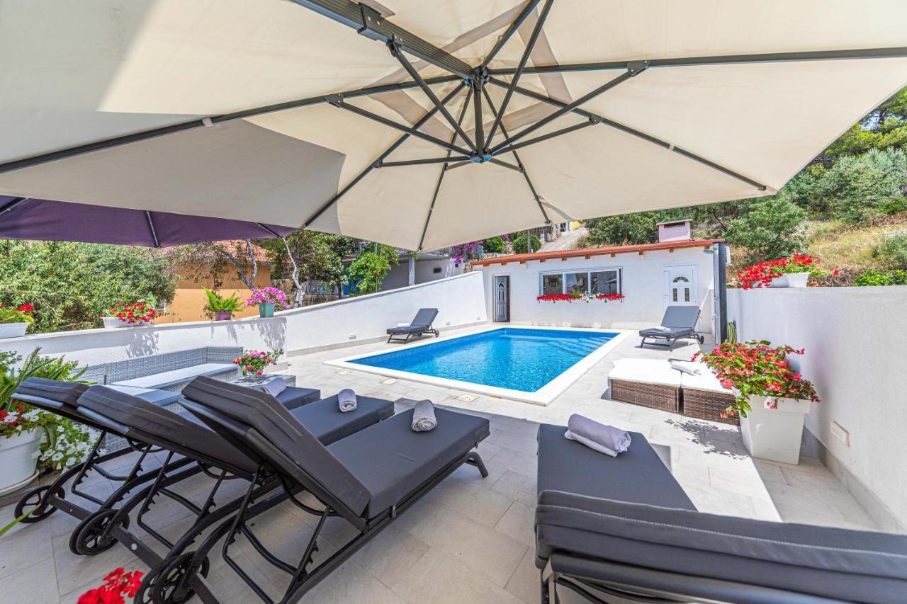 Apartments Villa Nea Leona Trogir Zewnętrze zdjęcie