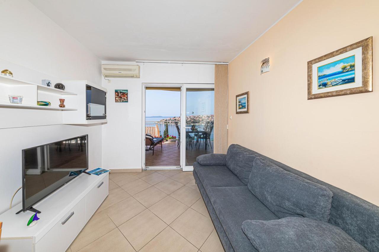 Apartments Villa Nea Leona Trogir Zewnętrze zdjęcie