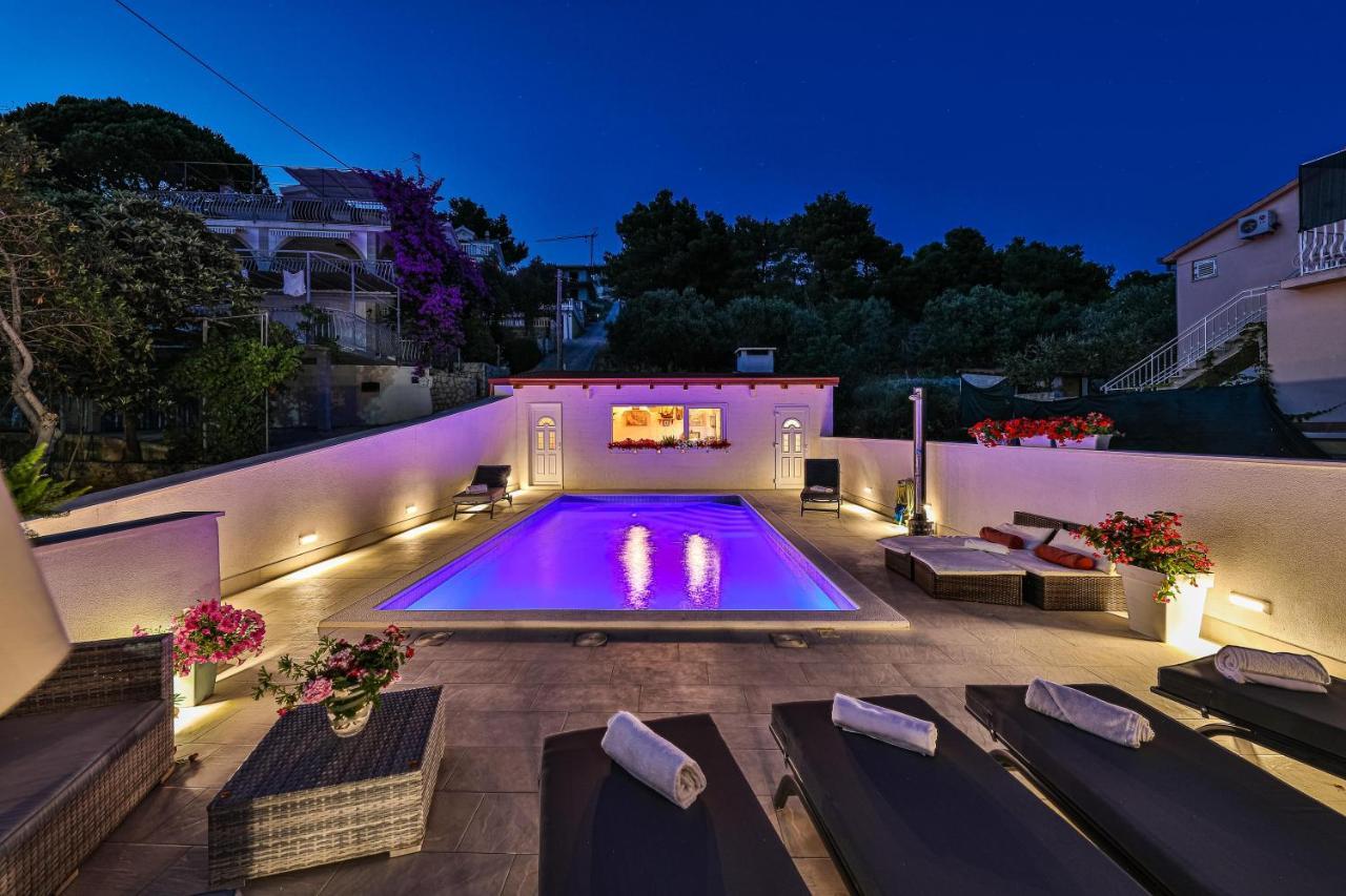 Apartments Villa Nea Leona Trogir Zewnętrze zdjęcie