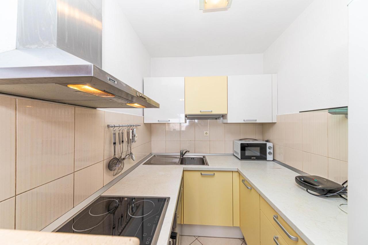 Apartments Villa Nea Leona Trogir Zewnętrze zdjęcie